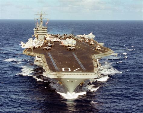 USS Carl Vinson CVN-70 Crew