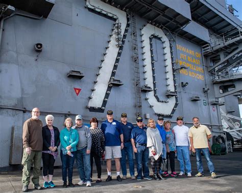 USS Carl Vinson Crew