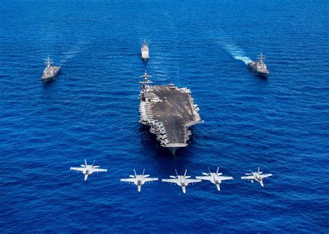 USS Carl Vinson aircraft on deck