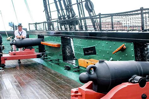 USS Constitution guns