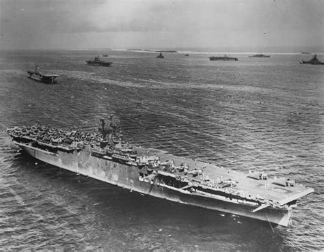 USS Essex CV9