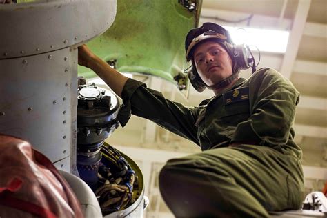 USS Makin Island Aviation Maintenance