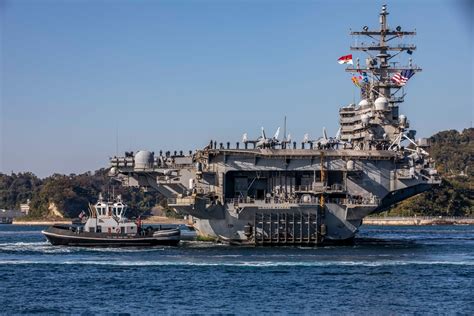 USS Ronald Reagan Returns to Japan