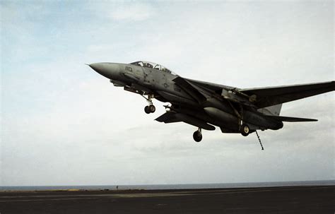 USS Saratoga CV 60 F14 Tomcat