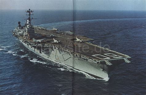 USS Saratoga CV 60 Vietnam War