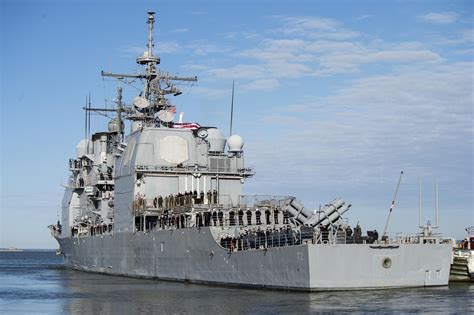 USS Vella Gulf (CG-72) at sea