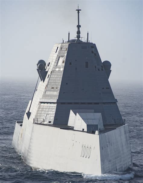 USS Zumwalt DDG 1000 Armament