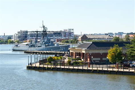 Notable figures at the Washington Navy Yard