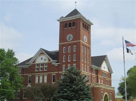 Wright County Court House