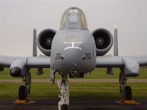 A-10 Warthog landing