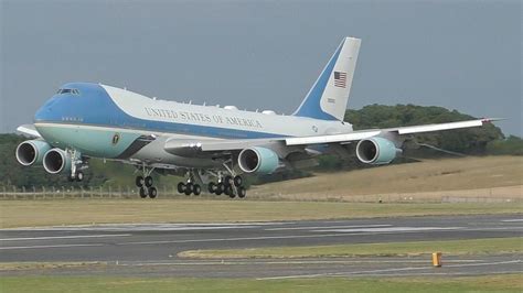 Air Force One Landing Gallery