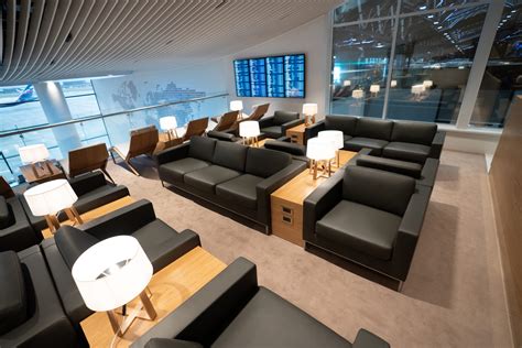 Korean Airlines Prestige Class airport lounges