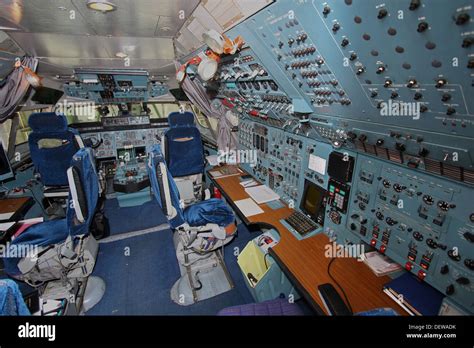 An image of the Antonov An-124 interior