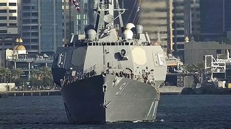 Arleigh Burke-class destroyer with advanced electronic warfare capabilities