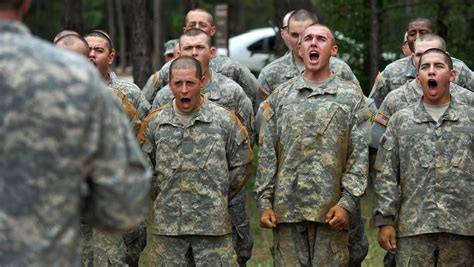 Recruits maintaining morale in army basic training