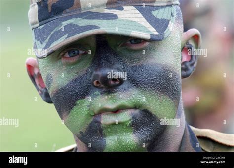 Army face camo standards