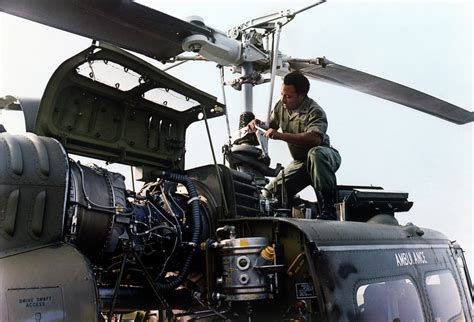 Army Helicopter Mechanic