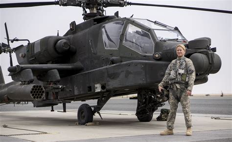 Army helicopter pilot benefits