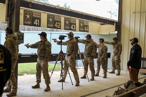 Army marksmanship competition