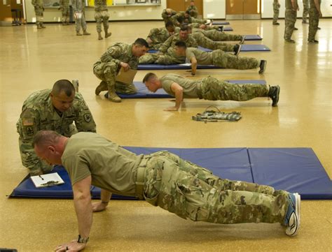 Army push-up fitness exercises