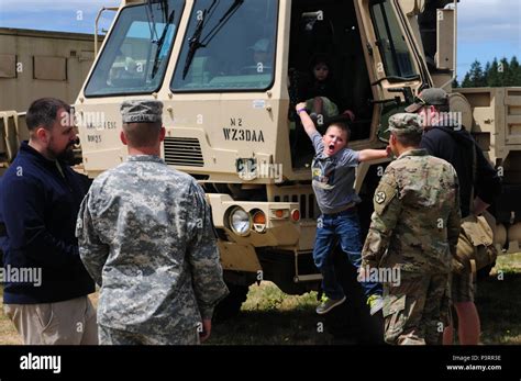 Army Reserve Recruiter Station