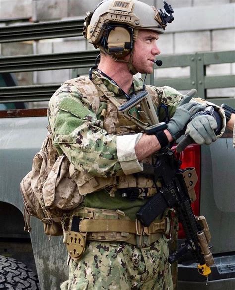 Army soldier with family