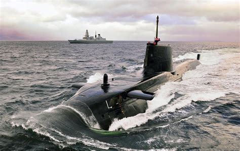 Astute class submarine advanced sensors