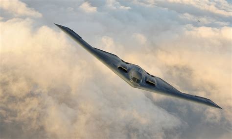 B-2 Spirit advanced stealth characteristics