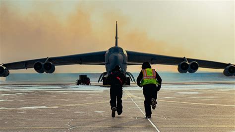 B-52 maintenance