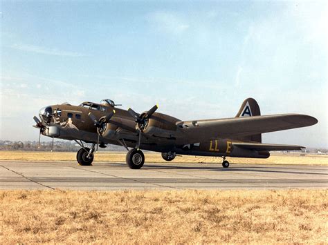 Boeing B-17 Flying Fortress in flight