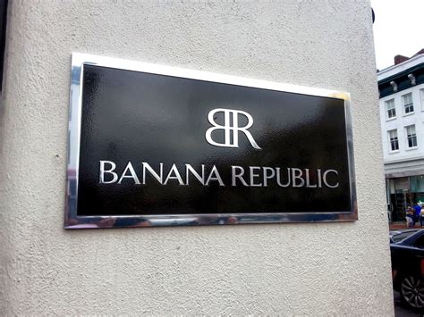 Expert staff at Banana Republic in Georgetown