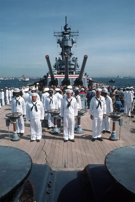 Battleship crew