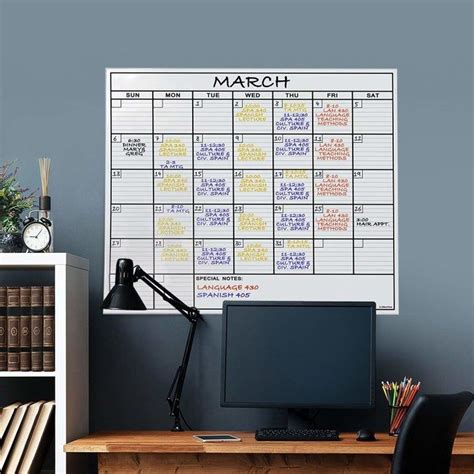 Benefits of Using a Big Dry Erase Calendar