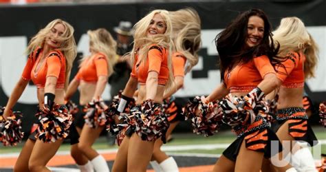 Behind the scenes of the Bengals cheerleader calendar