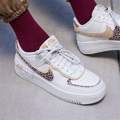 Bold Air Force 1 Outfit