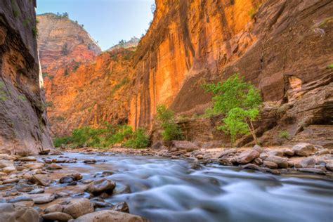 Breathtaking canyon image