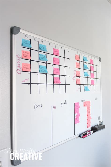 Calendar whiteboard for goal setting