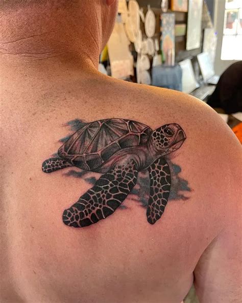 Caring for Your Hawaiian Turtle Tattoo