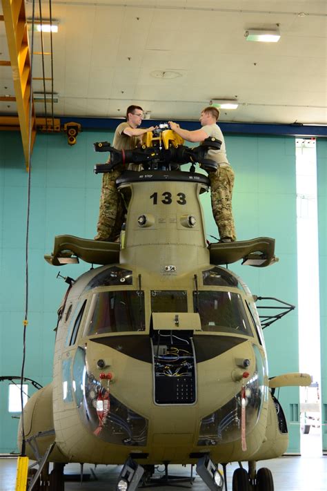 CH-47 Chinook Helicopter Maintenance