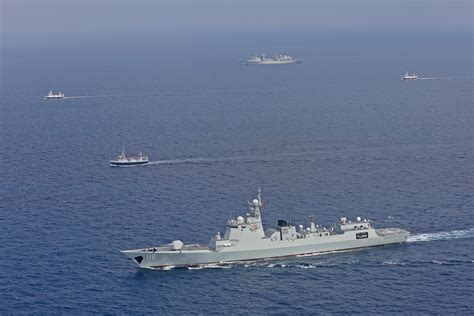 Chinese warship near Taiwan