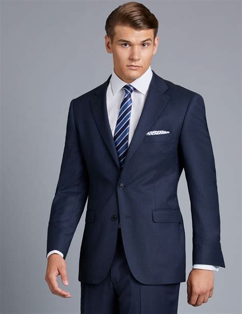 Choosing Mens Navy Suit