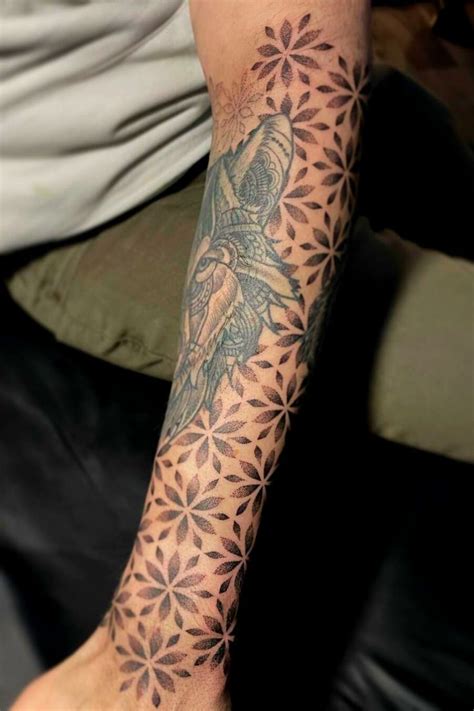 Choosing the right tattoo sleeve filler ideas