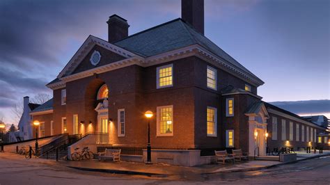 A photo of the Class of 1953 Commons architecture