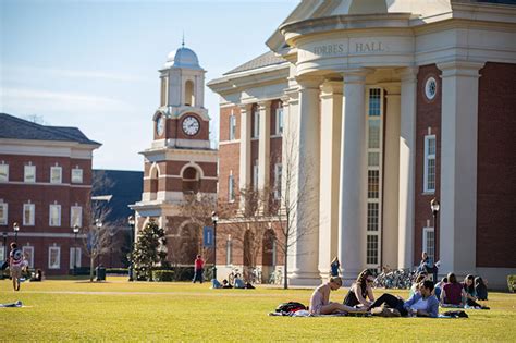 CNU Academic Calendar and Student Life