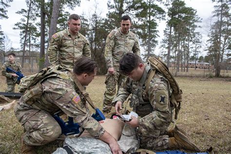 Combat medic work, a challenging and rewarding career