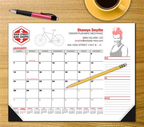 Customizing your desk pad calendar