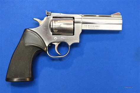 Dan Wesson Model 715-10 357 Magnum