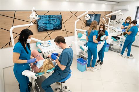 Dental Assistant Education and Training