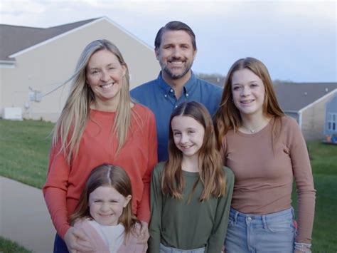 Derrick Anderson Family Dinner Photo