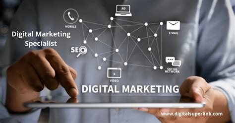 Digital marketing specialist role